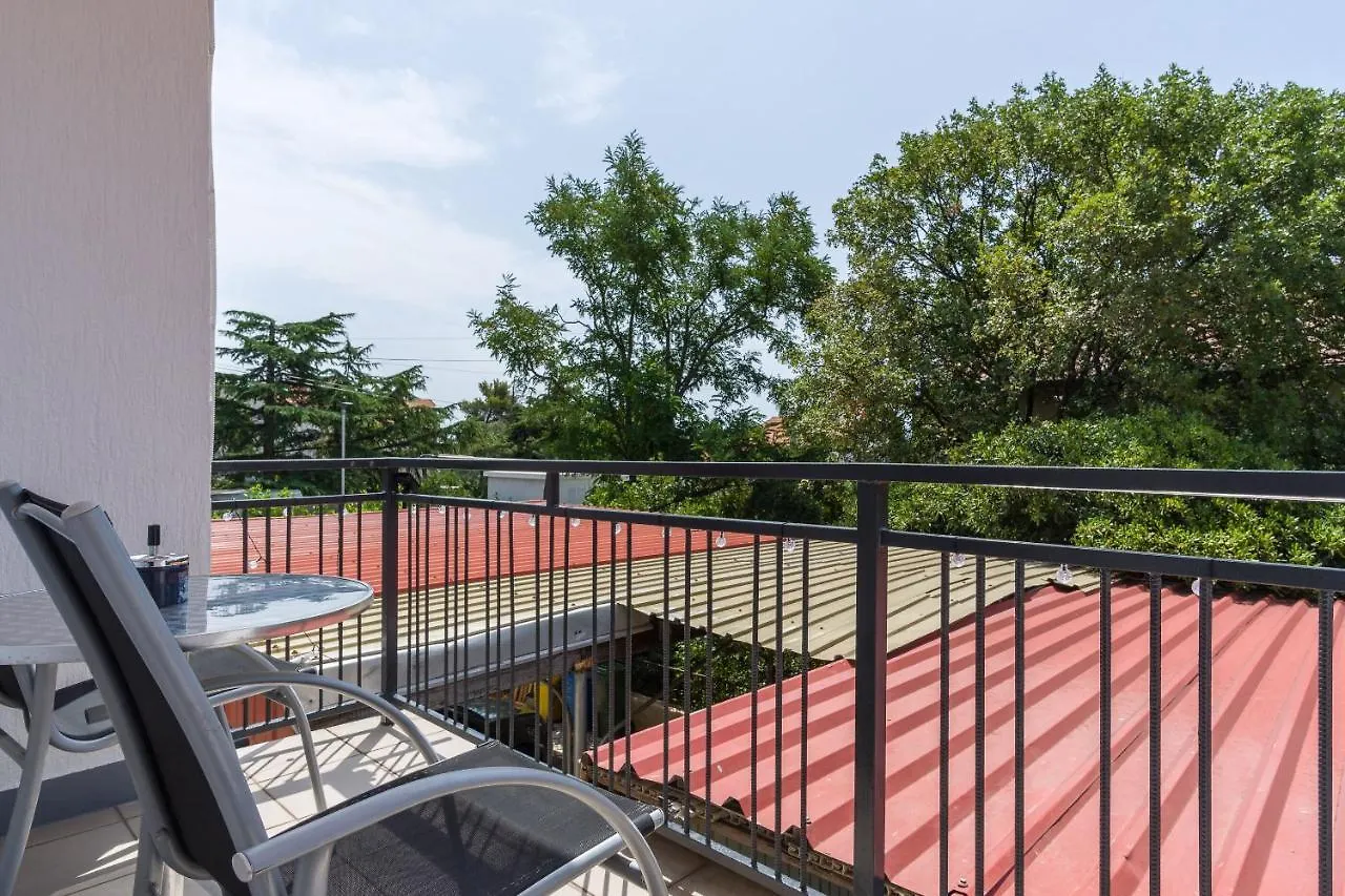 Apartments And Room Mira Crikvenica