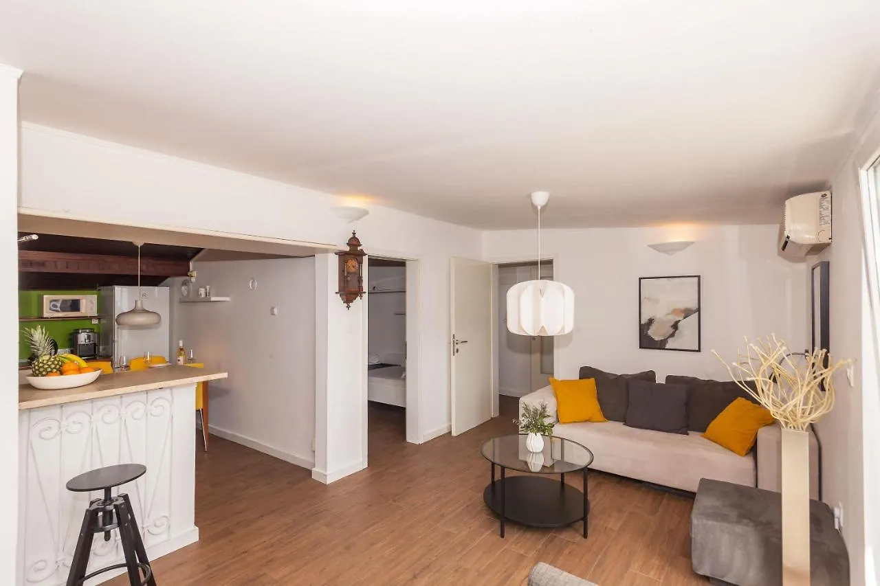 Apartments And Room Mira Crikvenica Croatia