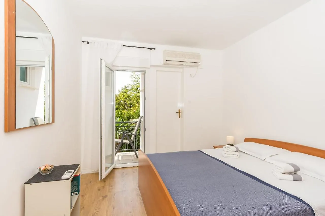 Apartments And Room Mira Crikvenica